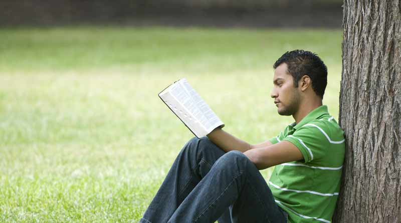 Узнайте о важности чтения Слова Божьего